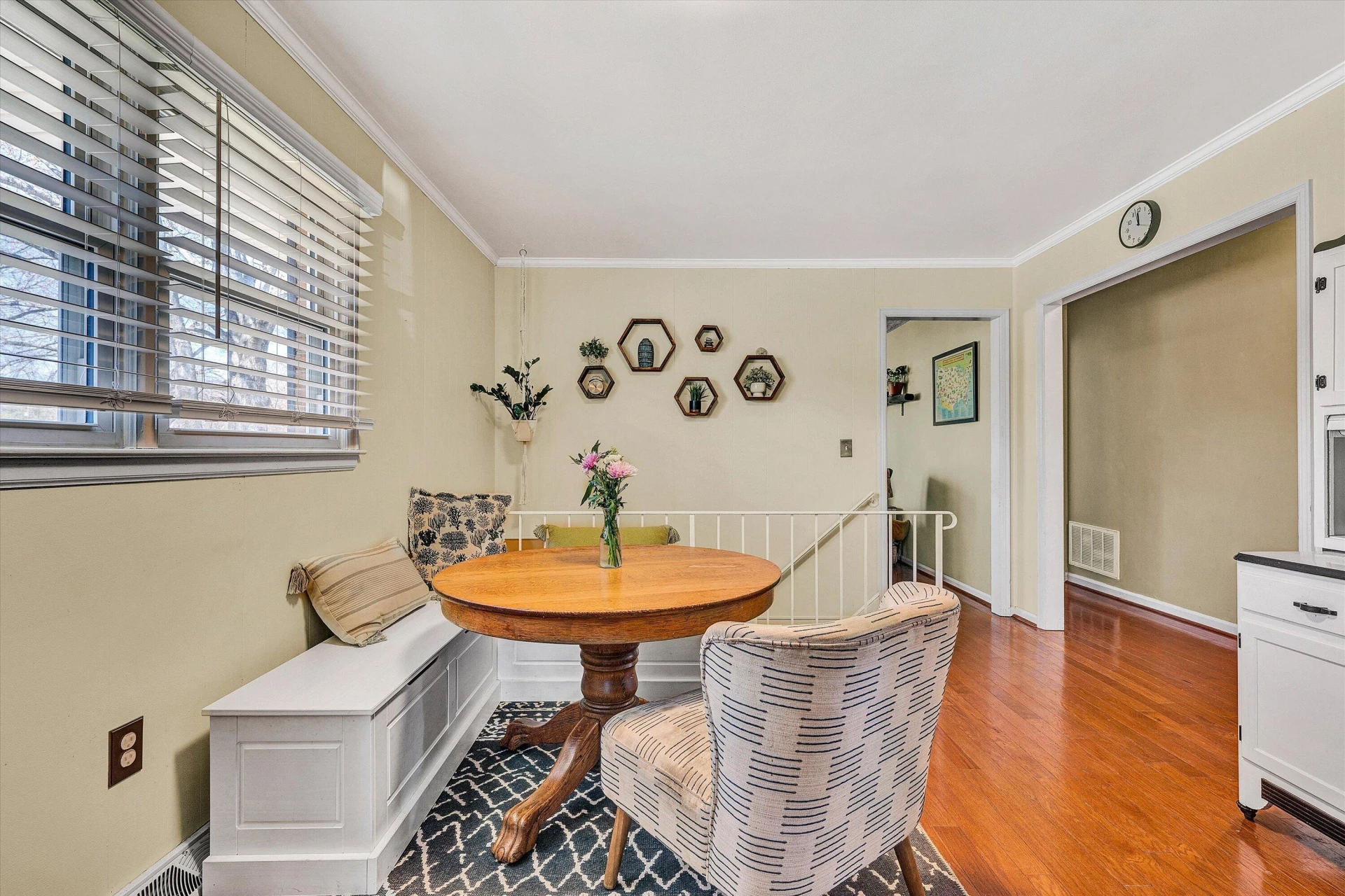3076 Pebble DR - Photo 9