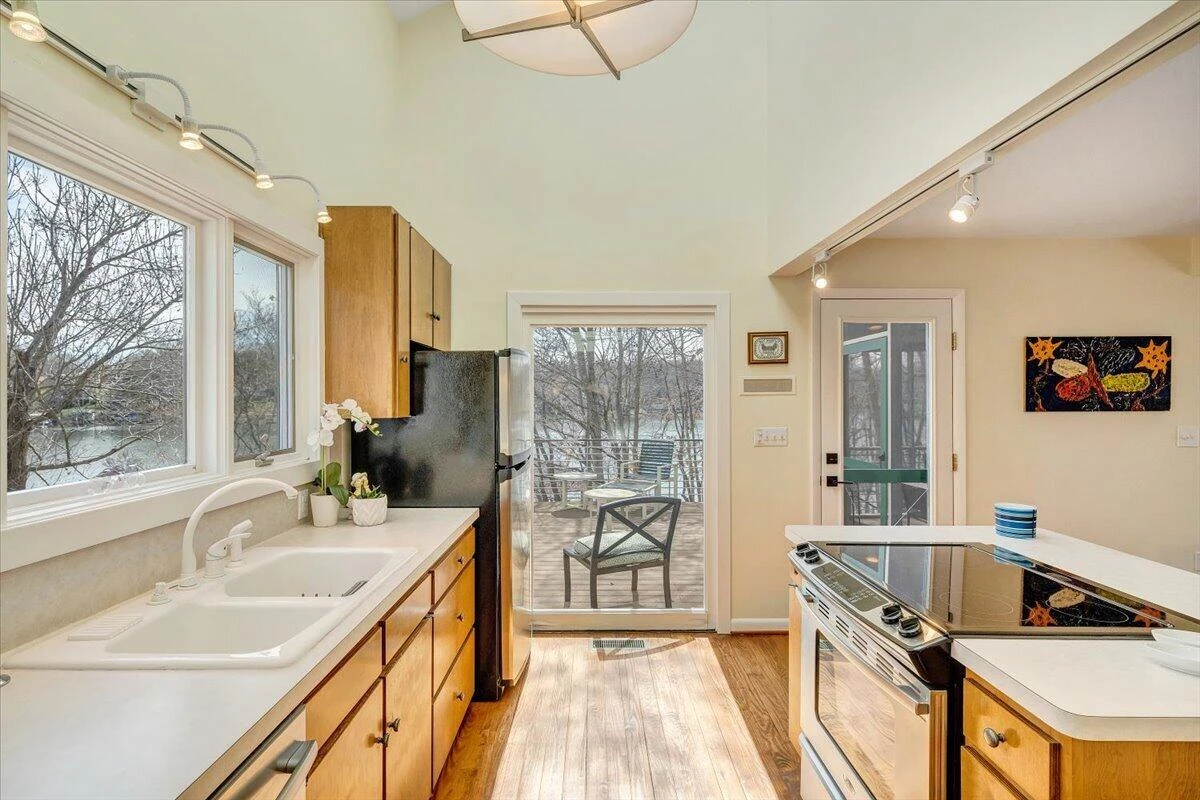 232 Peninsula DR - Photo 33
