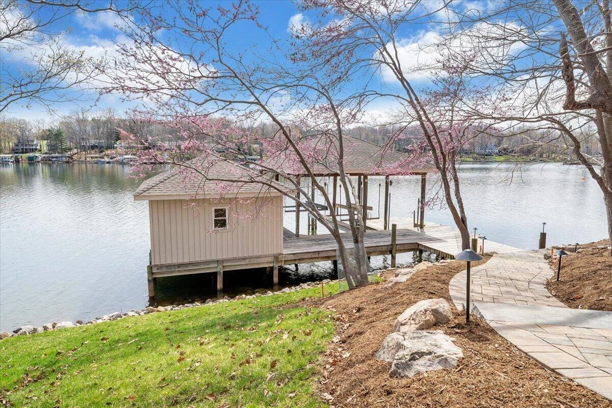 232 Peninsula DR - Photo 64