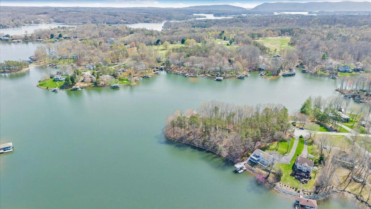 232 Peninsula DR - Photo 93