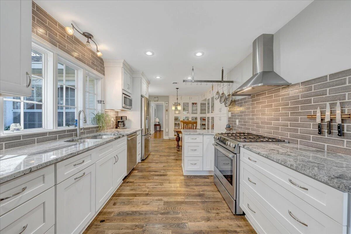 2241 Brambleton AVE SW - Photo 27