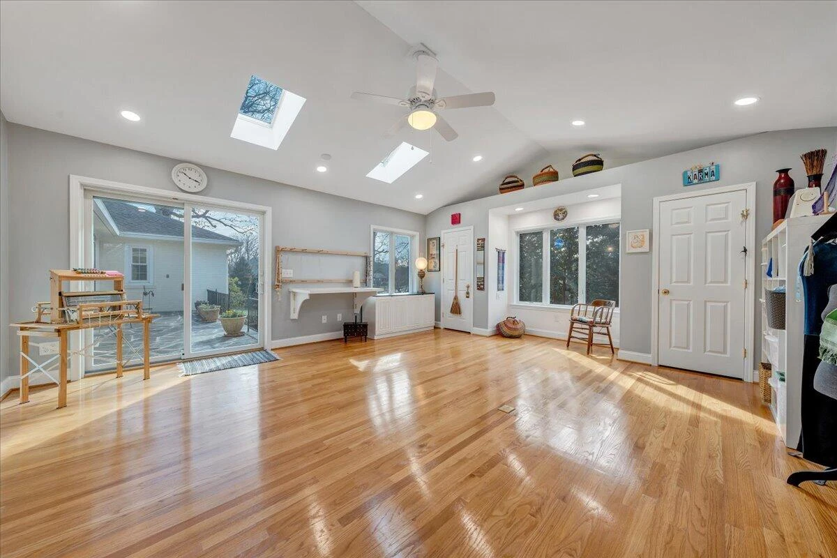 2241 Brambleton AVE SW - Photo 33