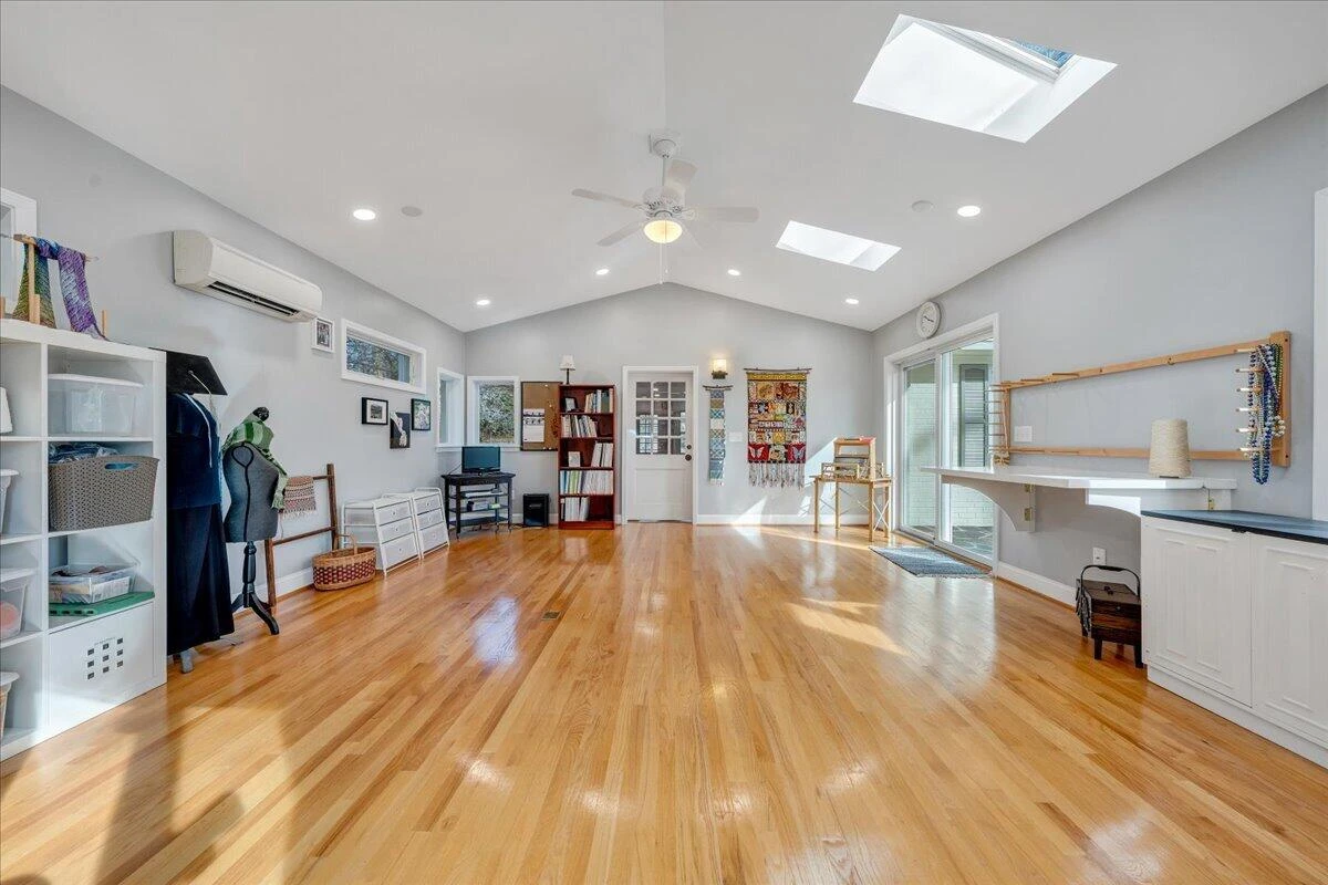 2241 Brambleton AVE SW - Photo 34