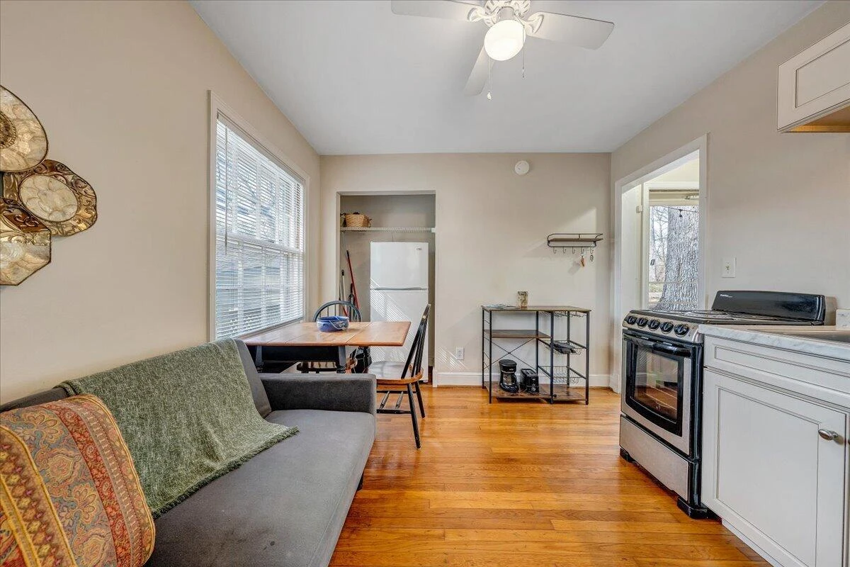 2241 Brambleton AVE SW - Photo 48
