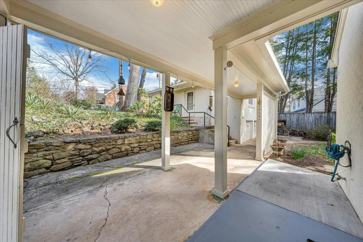 2241 Brambleton AVE SW - Photo 53
