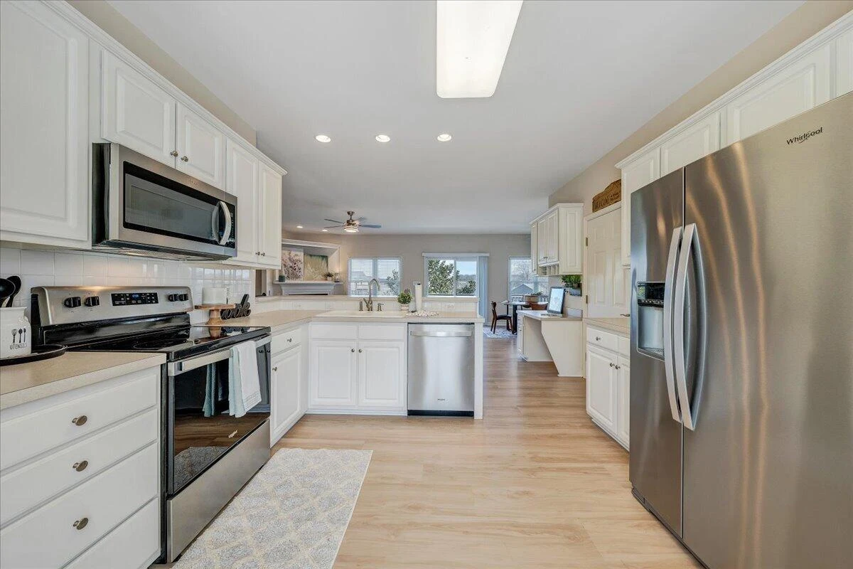 1114 8Th Fairway LN - Photo 14
