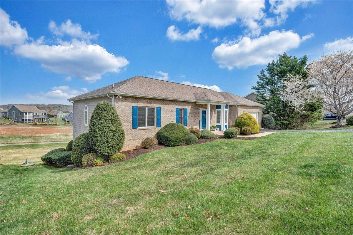 1114 8Th Fairway LN - Photo 2