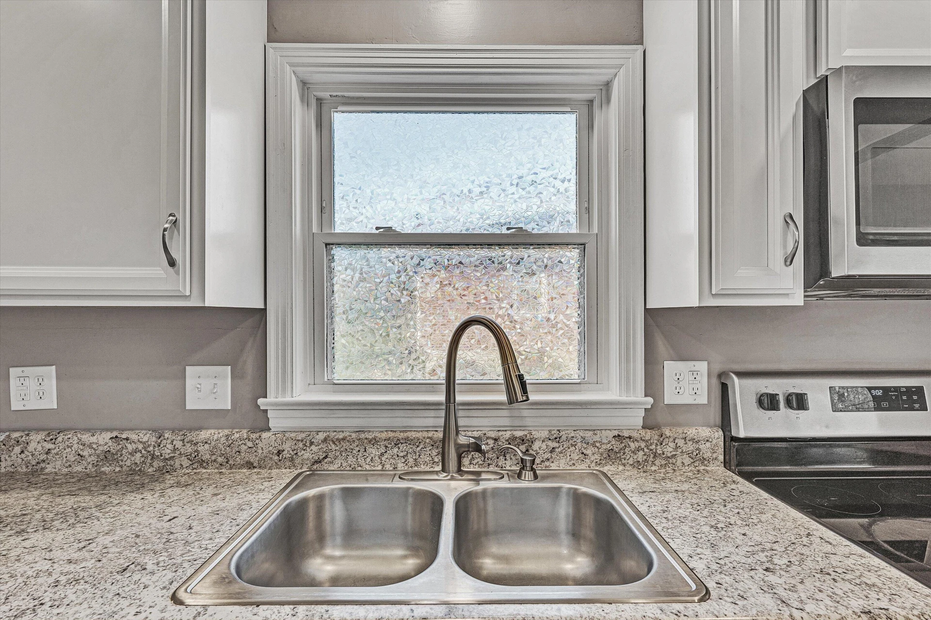 4608 Elva RD NW - Photo 11