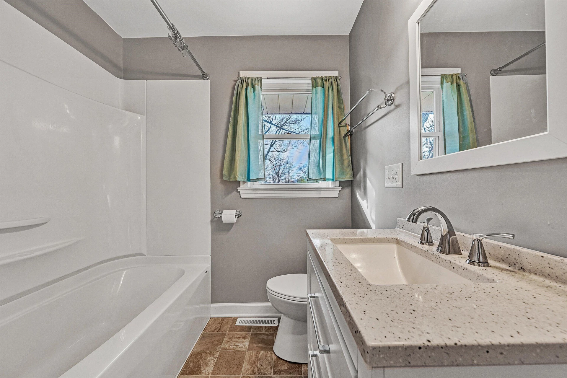 4608 Elva RD NW - Photo 17