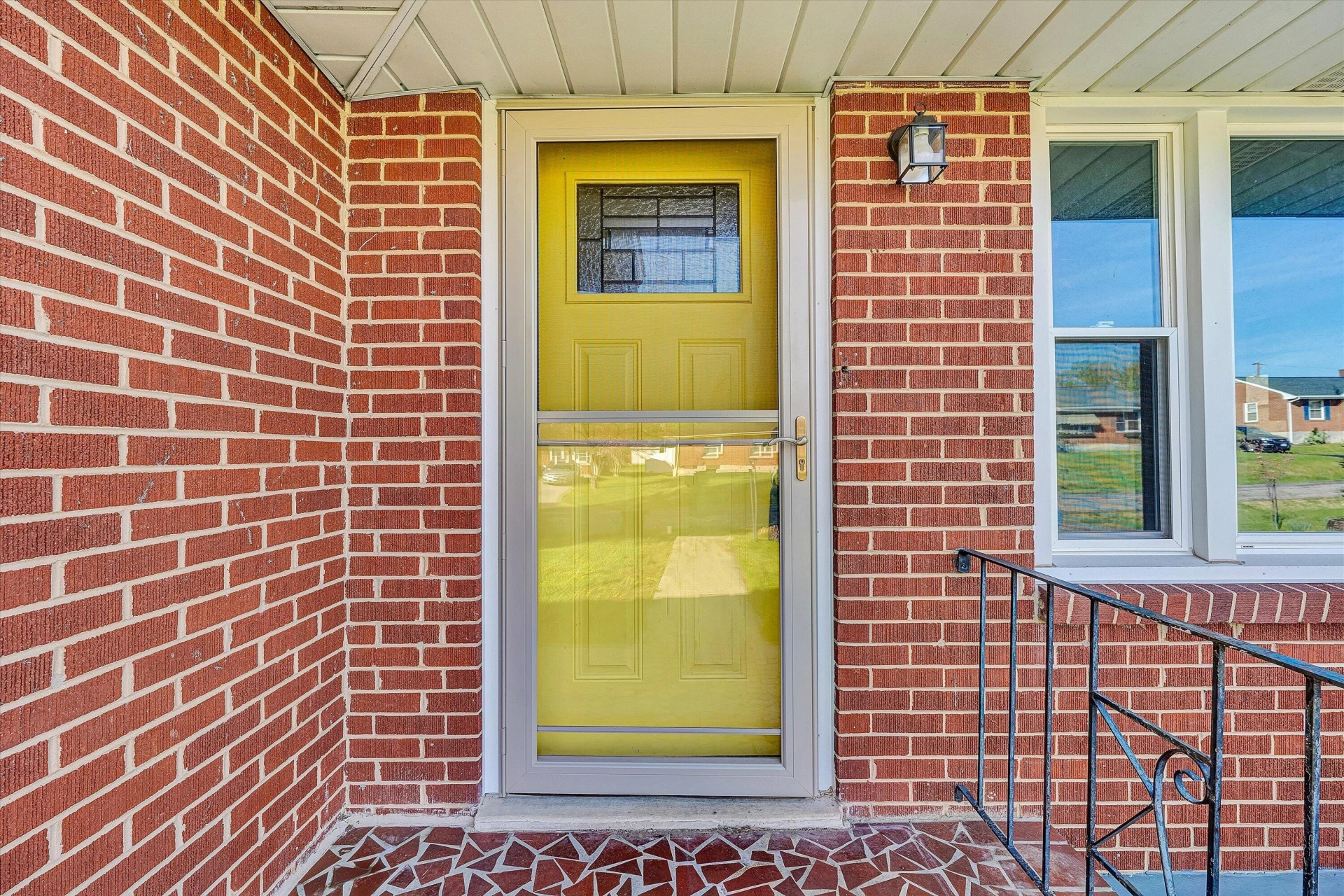 4608 Elva RD NW - Photo 4