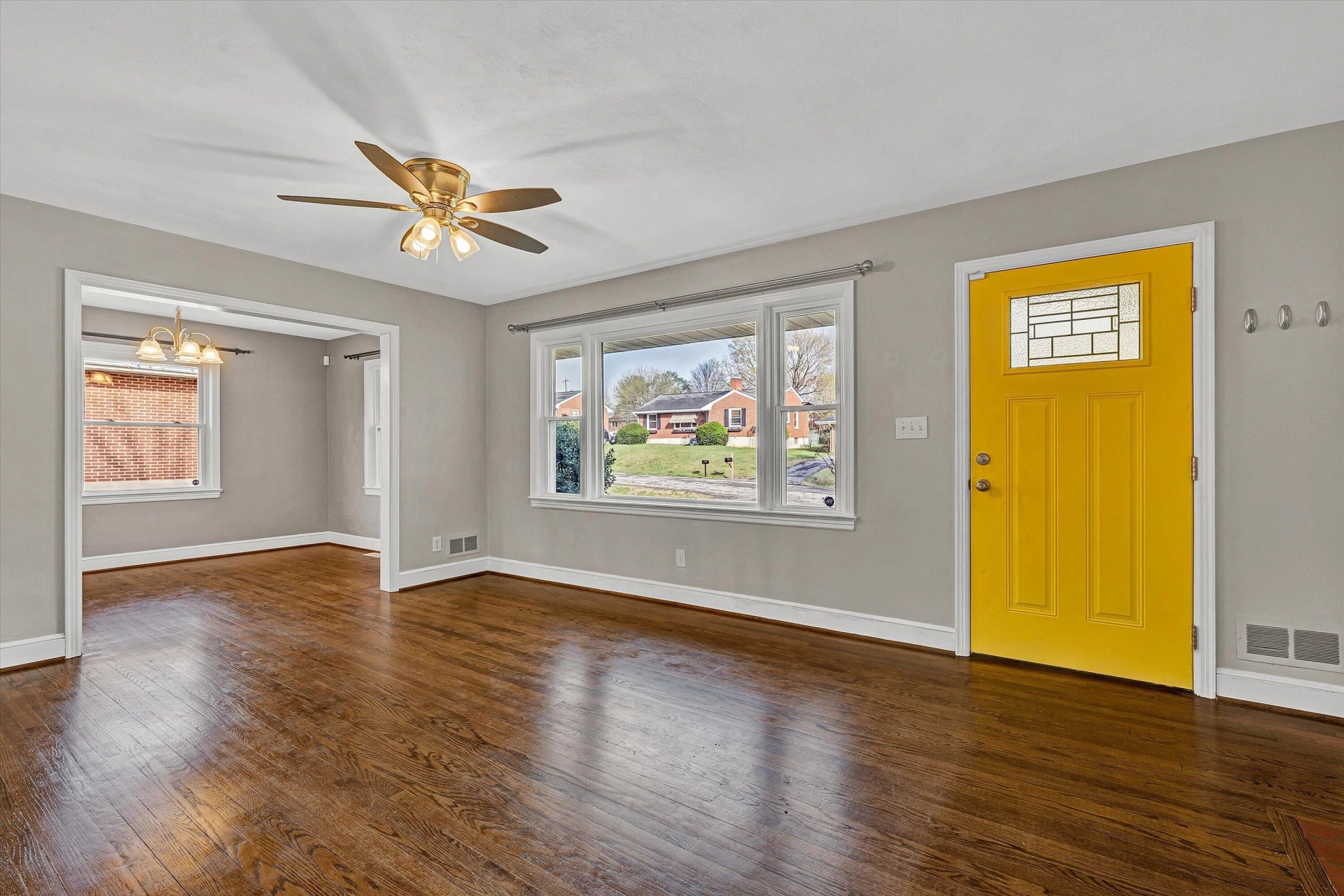 4608 Elva RD NW - Photo 5