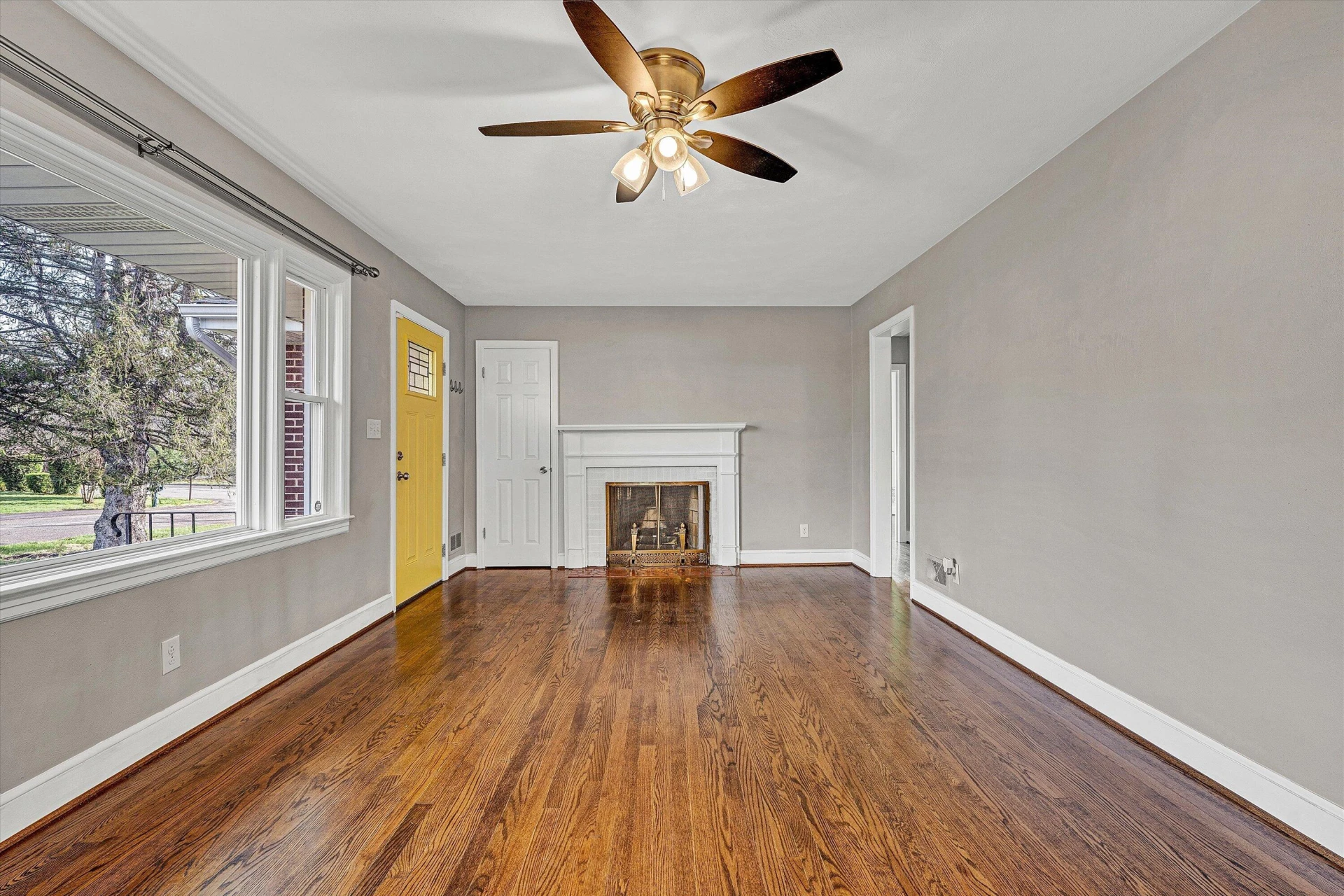 4608 Elva RD NW - Photo 6