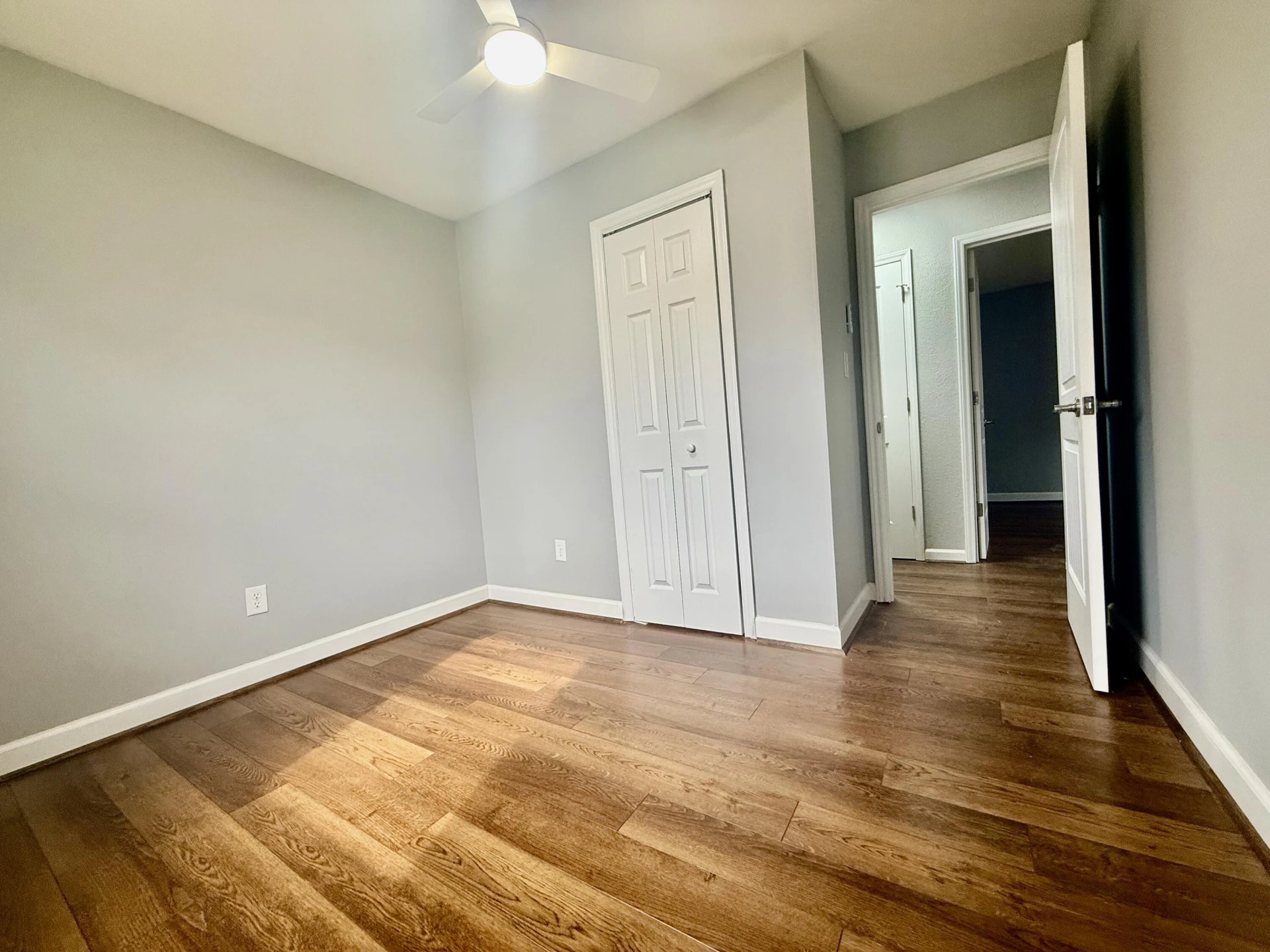 5325 Flagler DR - Photo 11
