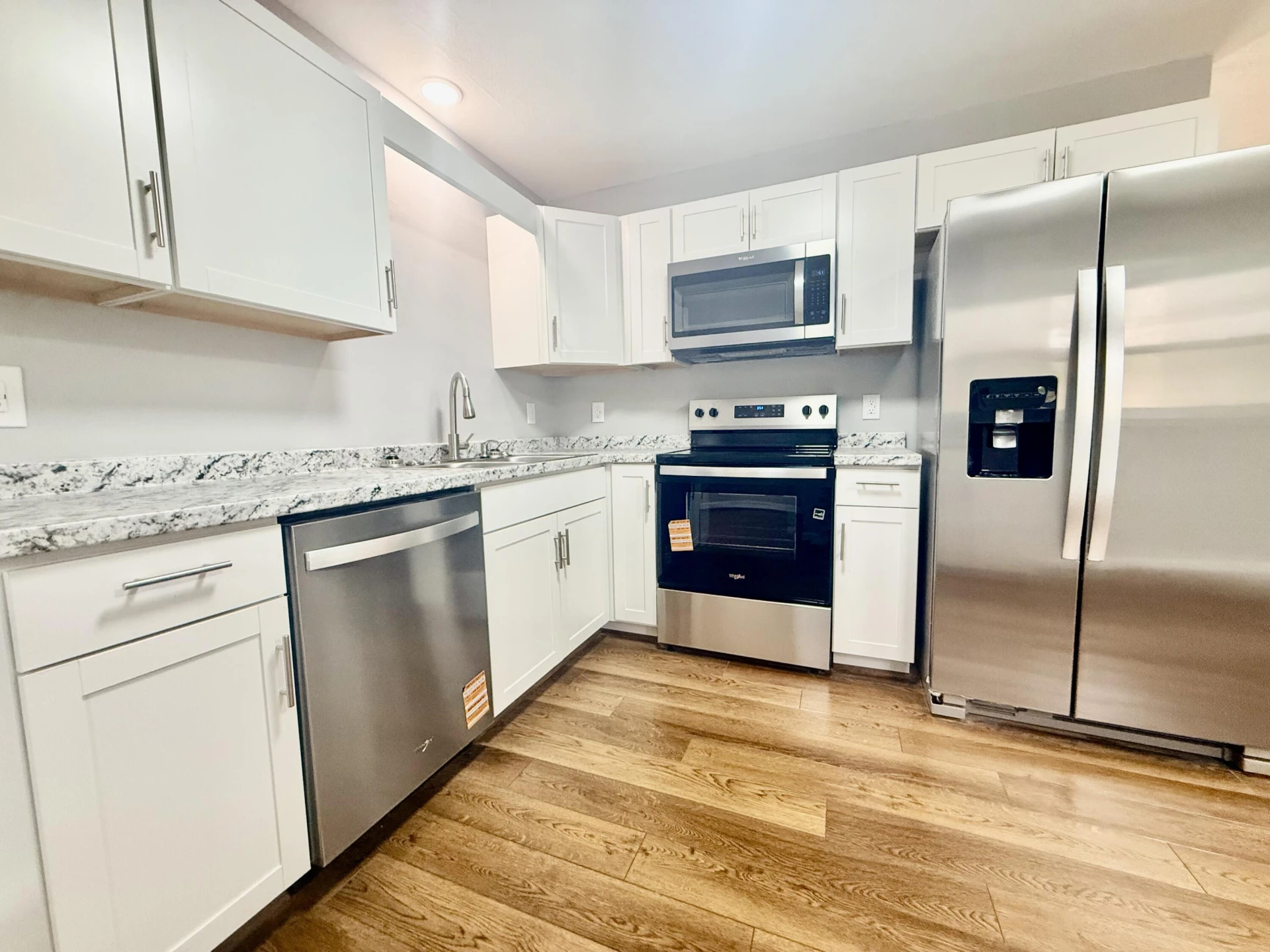 5325 Flagler DR - Photo 3