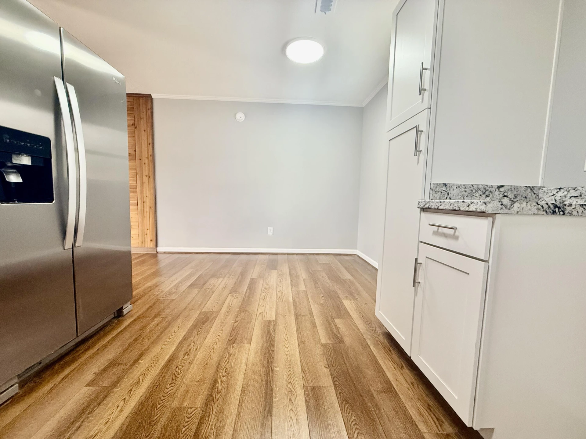 5325 Flagler DR - Photo 4