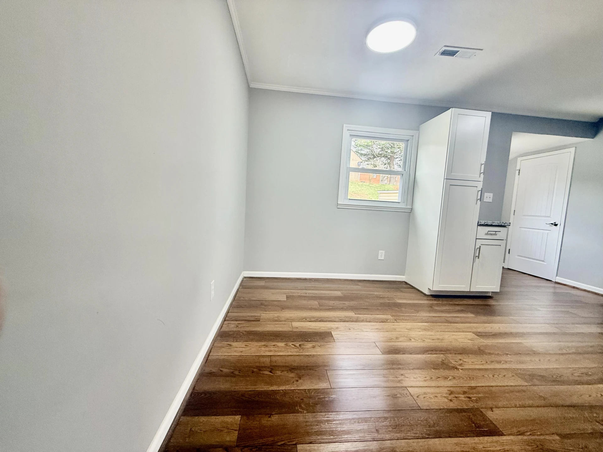 5325 Flagler DR - Photo 6