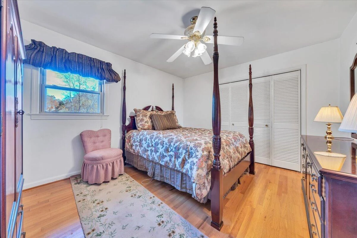 601 Fifth ST - Photo 14