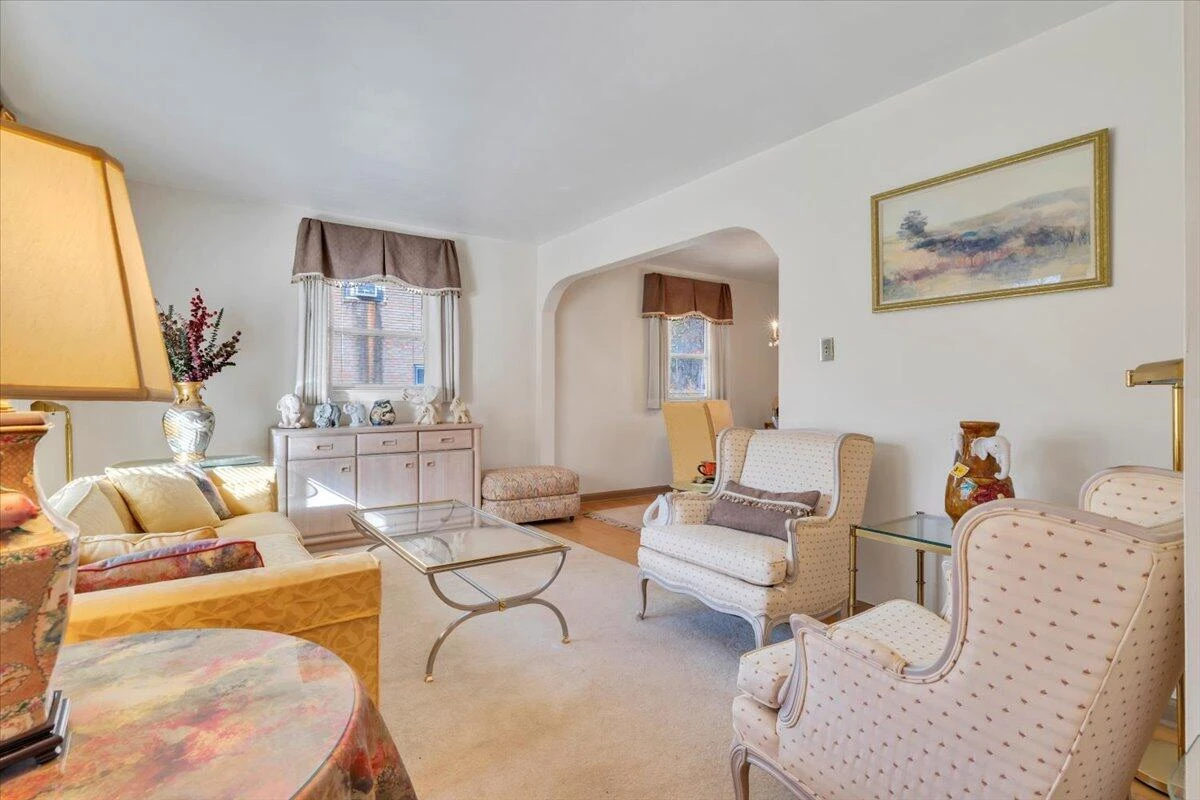 601 Fifth ST - Photo 3