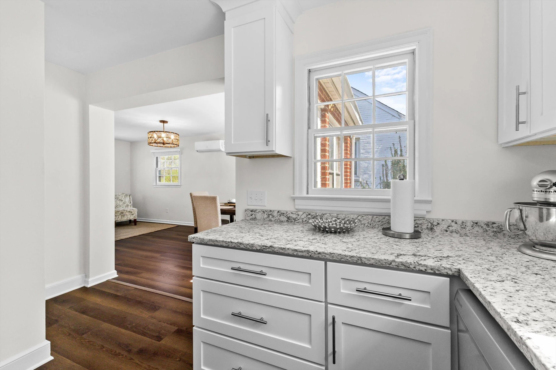 2650 Laburnum AVE SW - Photo 12