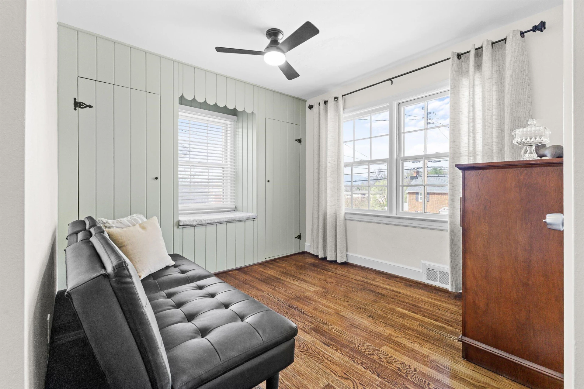 2650 Laburnum AVE SW - Photo 13