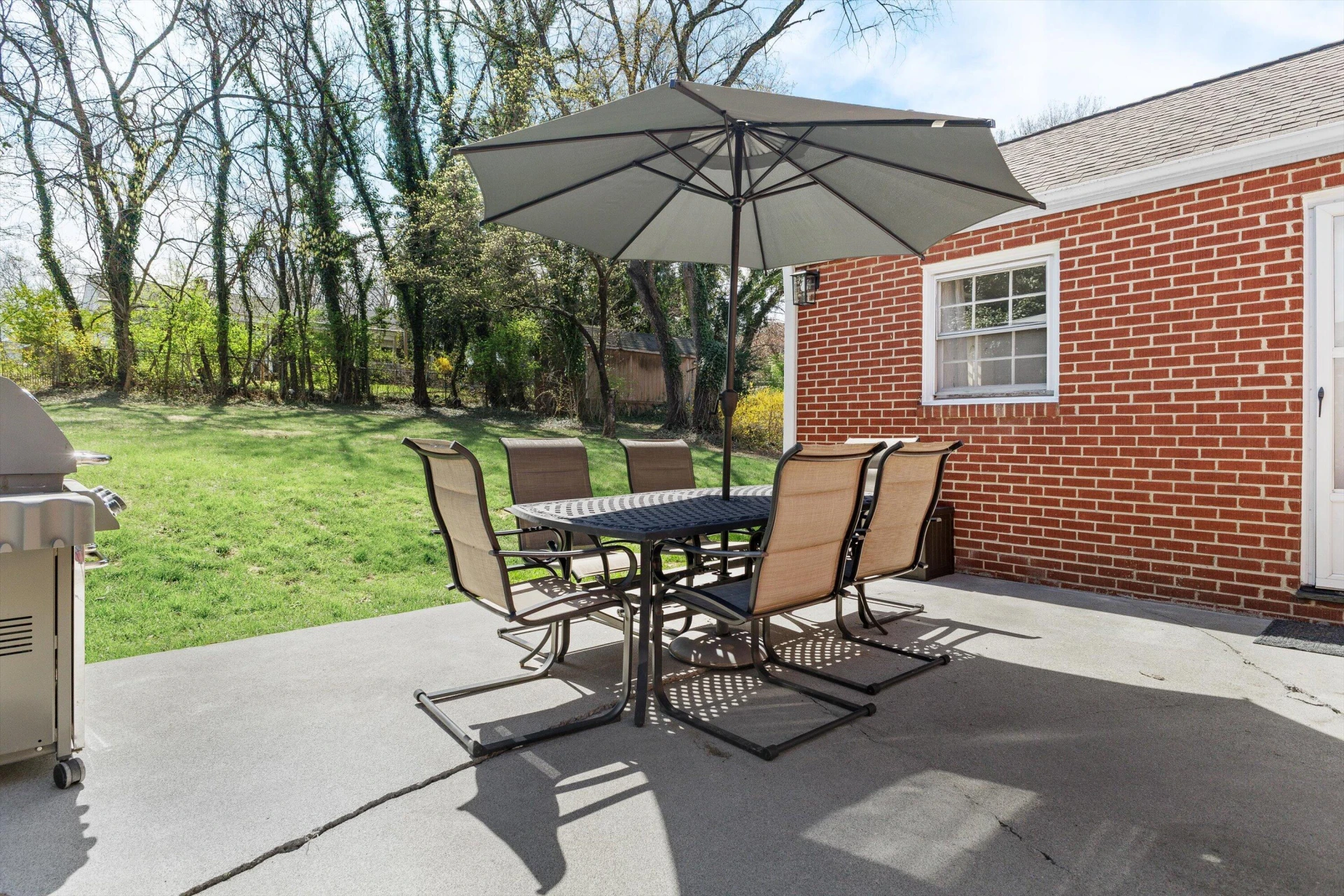 2650 Laburnum AVE SW - Photo 33