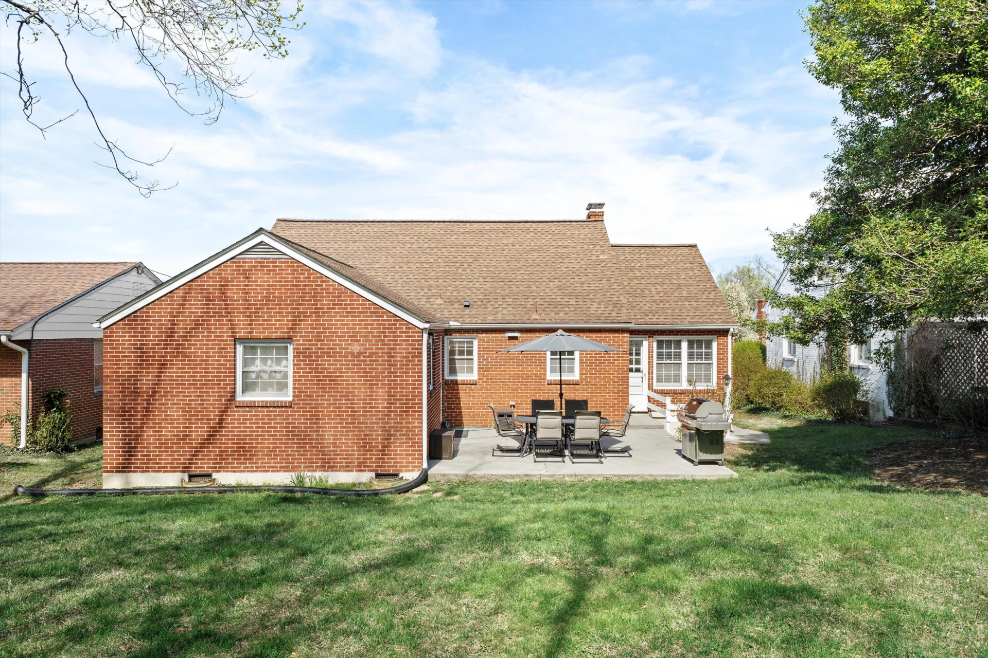2650 Laburnum AVE SW - Photo 35