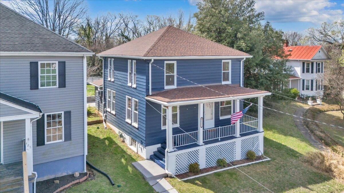 421 Jefferson AVE - Photo 49