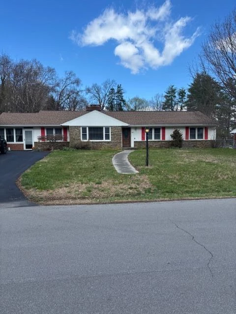 3815 Belle Meade DR