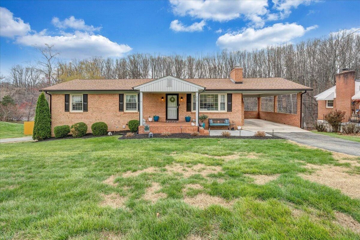 230 Dawnridge DR