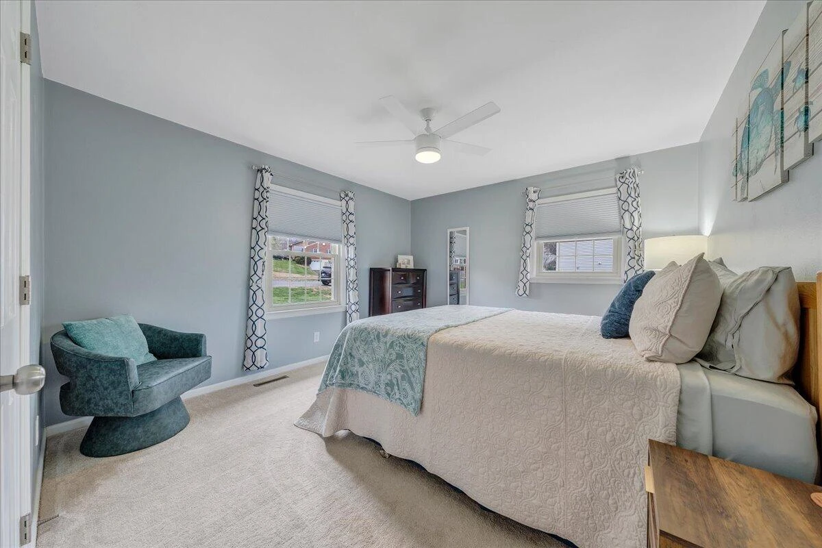 230 Dawnridge DR - Photo 15