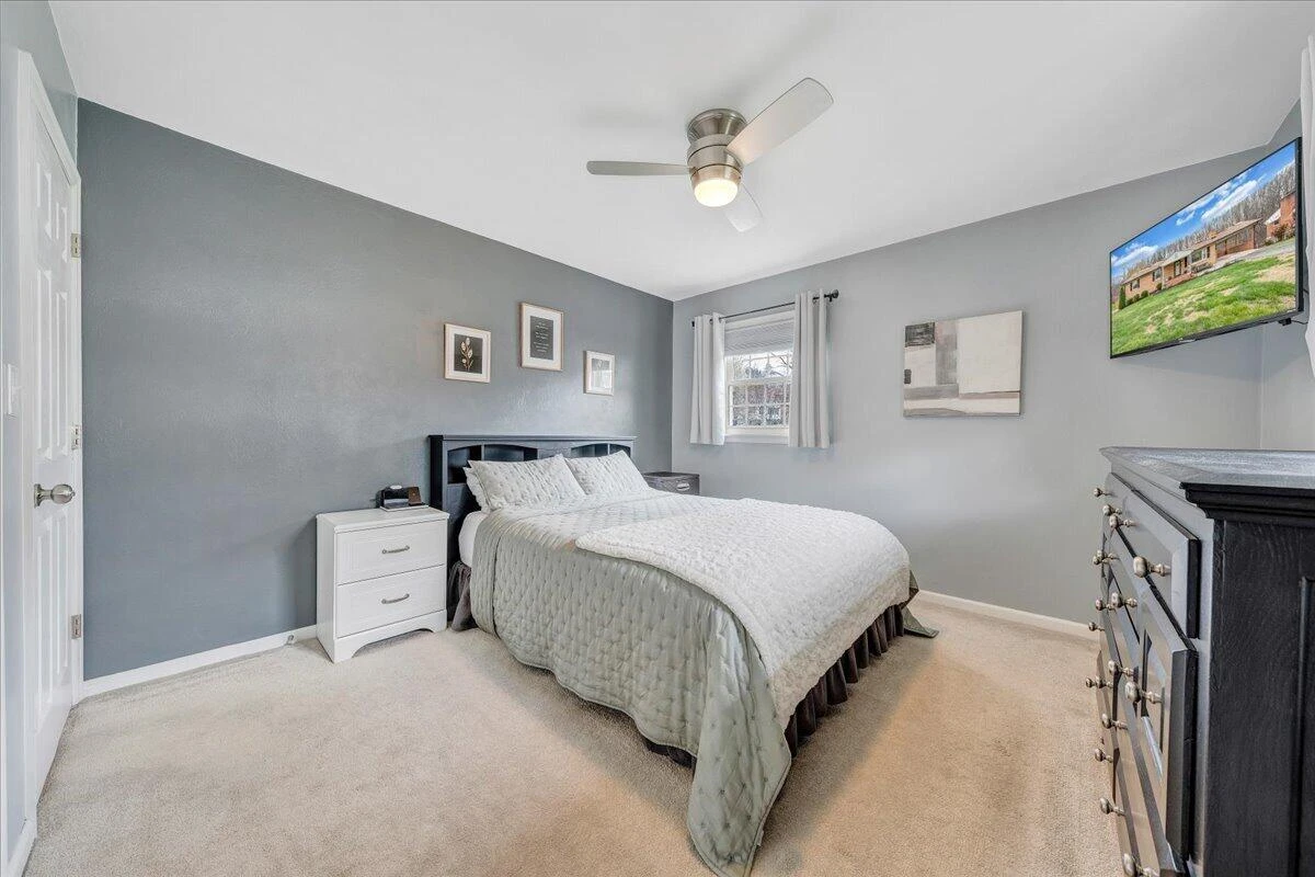 230 Dawnridge DR - Photo 19