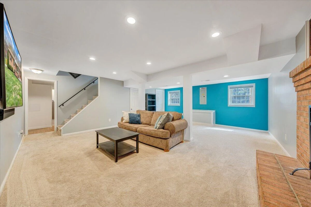 230 Dawnridge DR - Photo 24