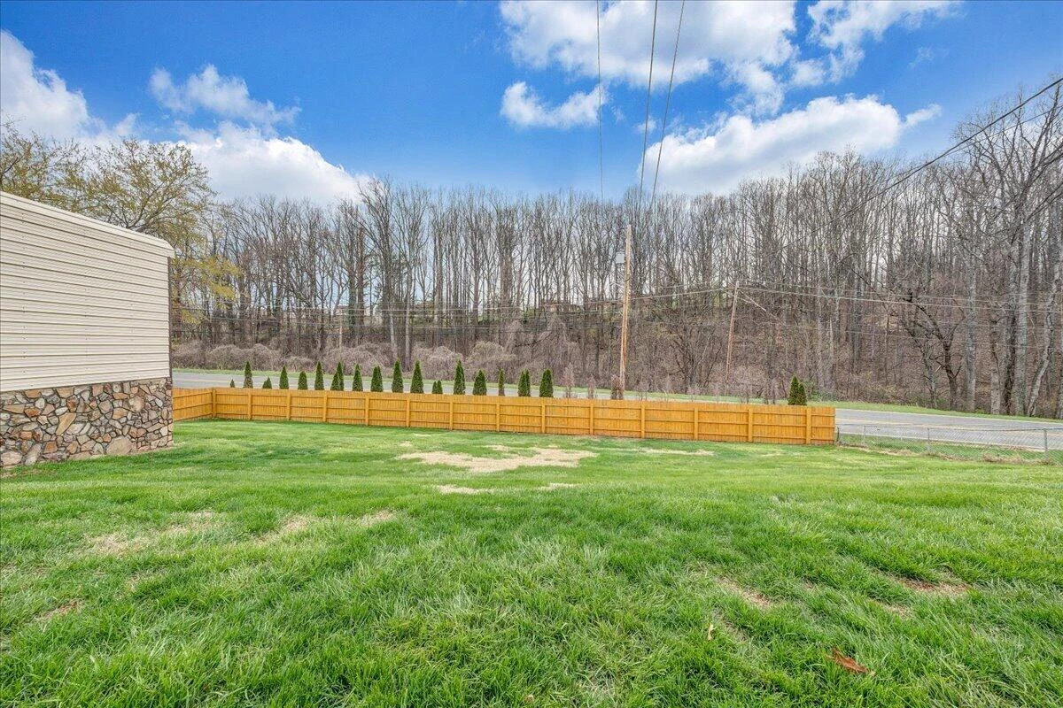 230 Dawnridge DR - Photo 34
