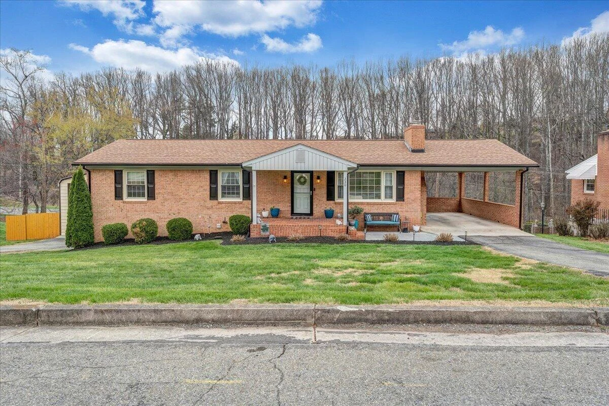 230 Dawnridge DR - Photo 35