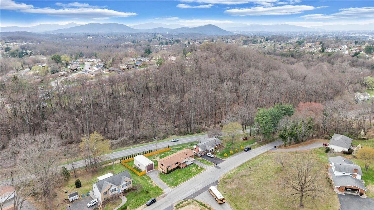 230 Dawnridge DR - Photo 38