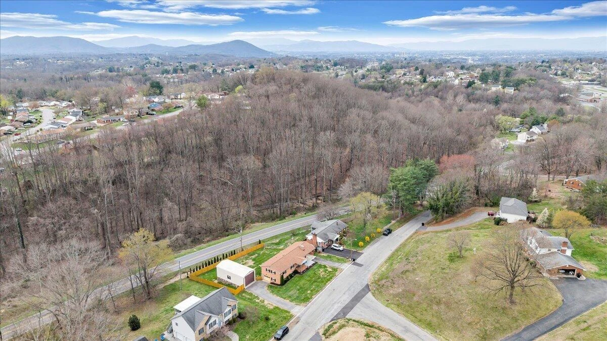 230 Dawnridge DR - Photo 39