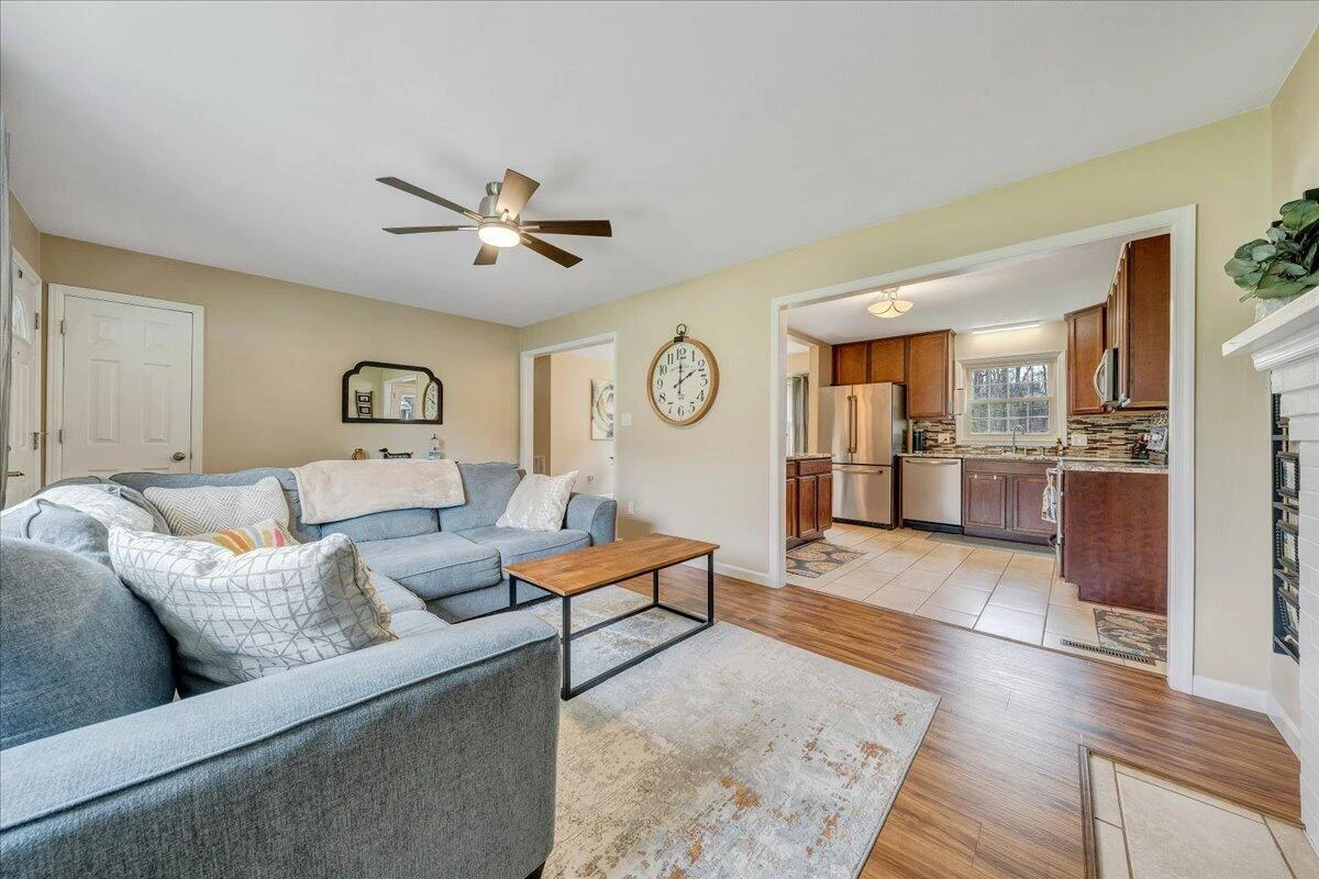 230 Dawnridge DR - Photo 8