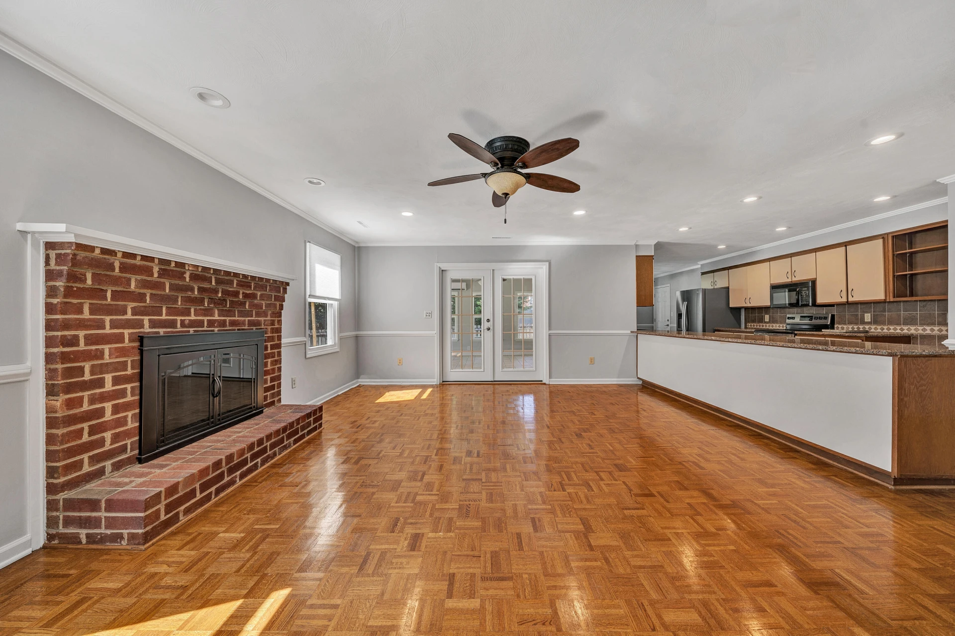 1660 Kingsmill DR - Photo 19