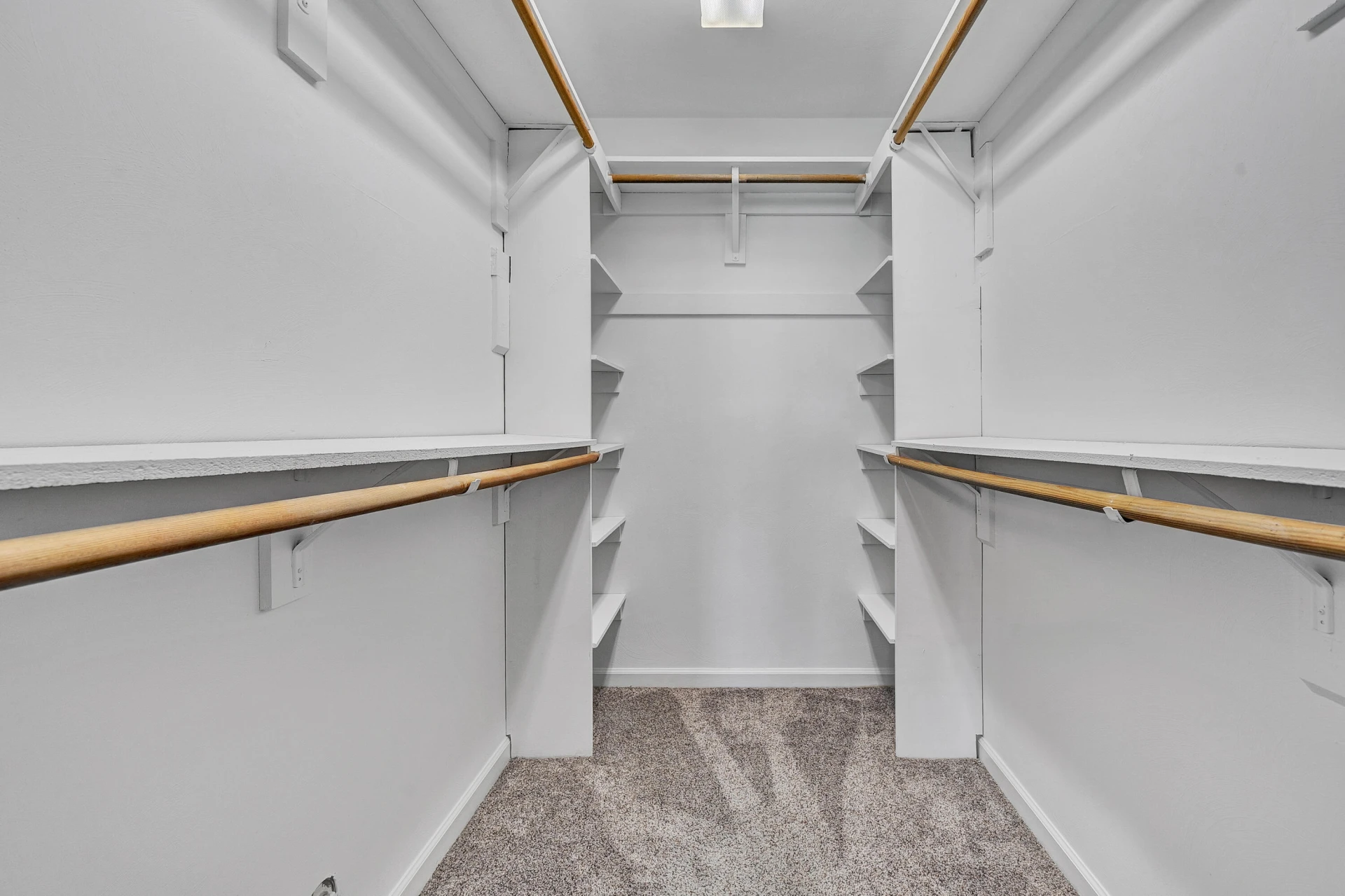 1660 Kingsmill DR - Photo 28