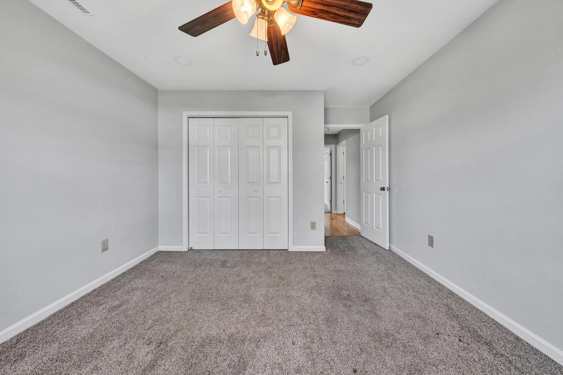 1660 Kingsmill DR - Photo 31