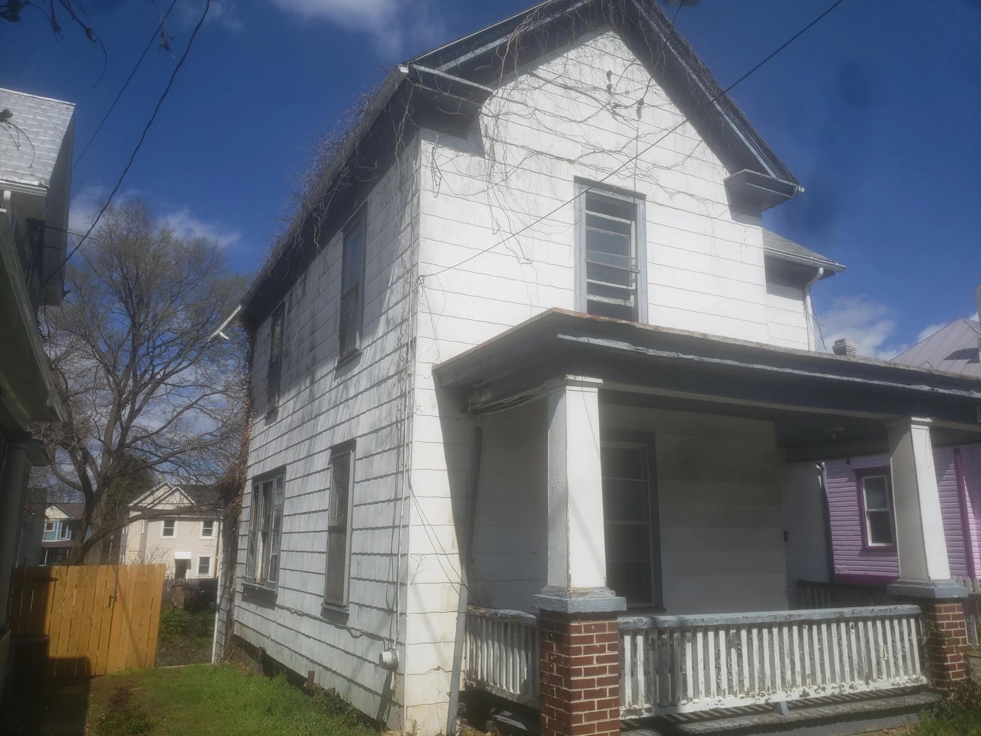 515 Mountain AVE SW - Photo 3