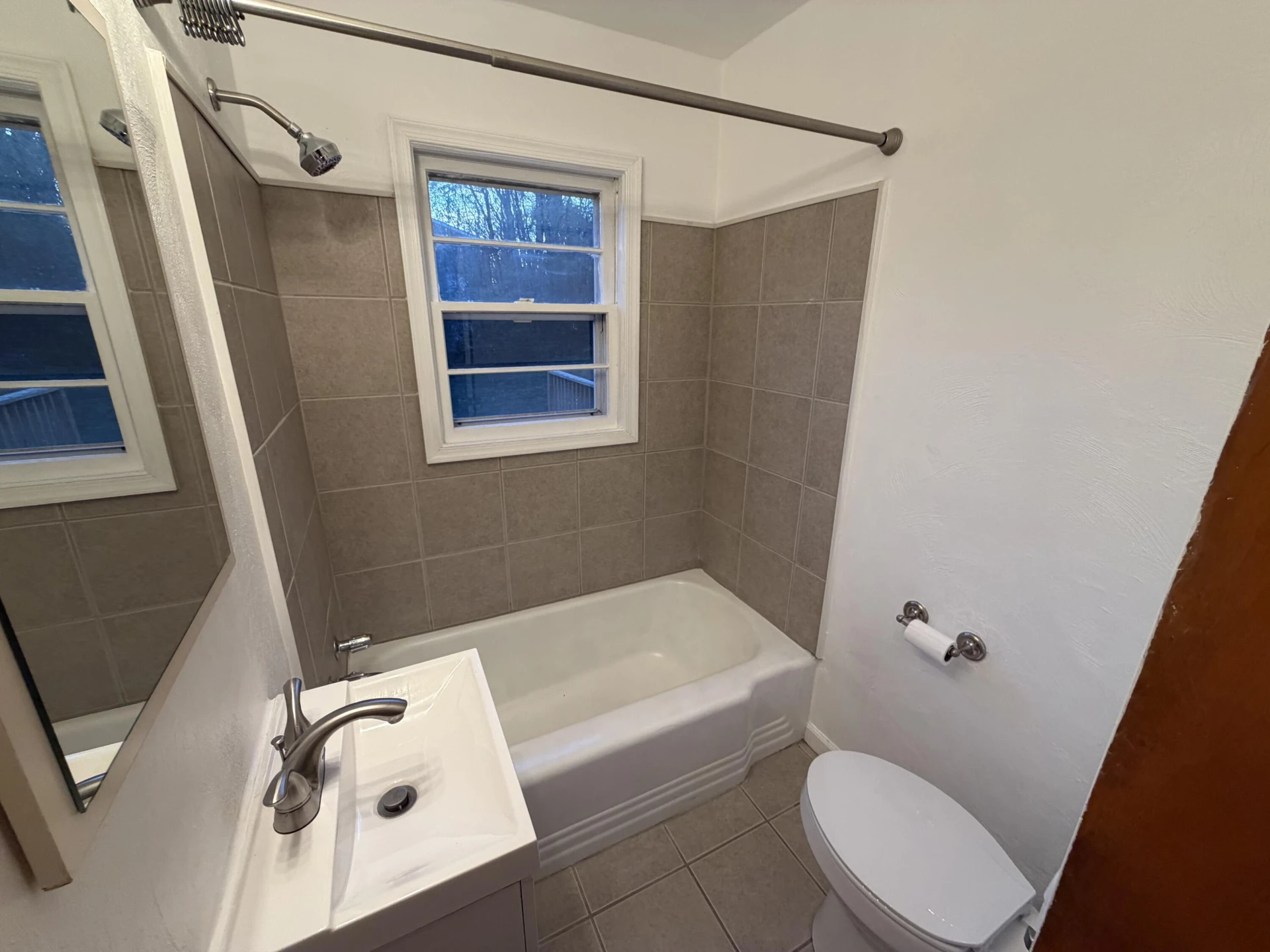 215 Barnett RD NW - Photo 9