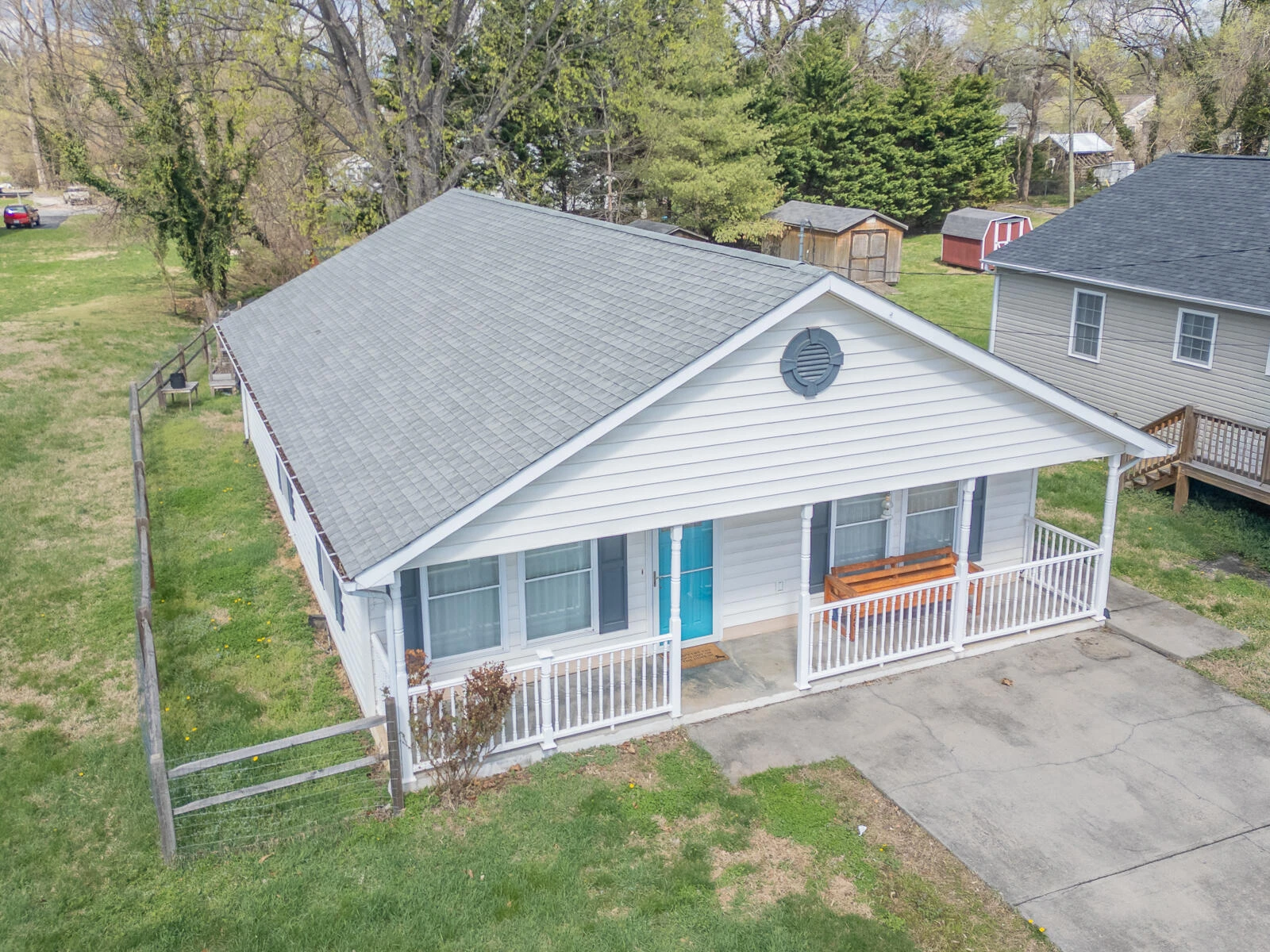 1729 Marvin ST SE - Photo 2