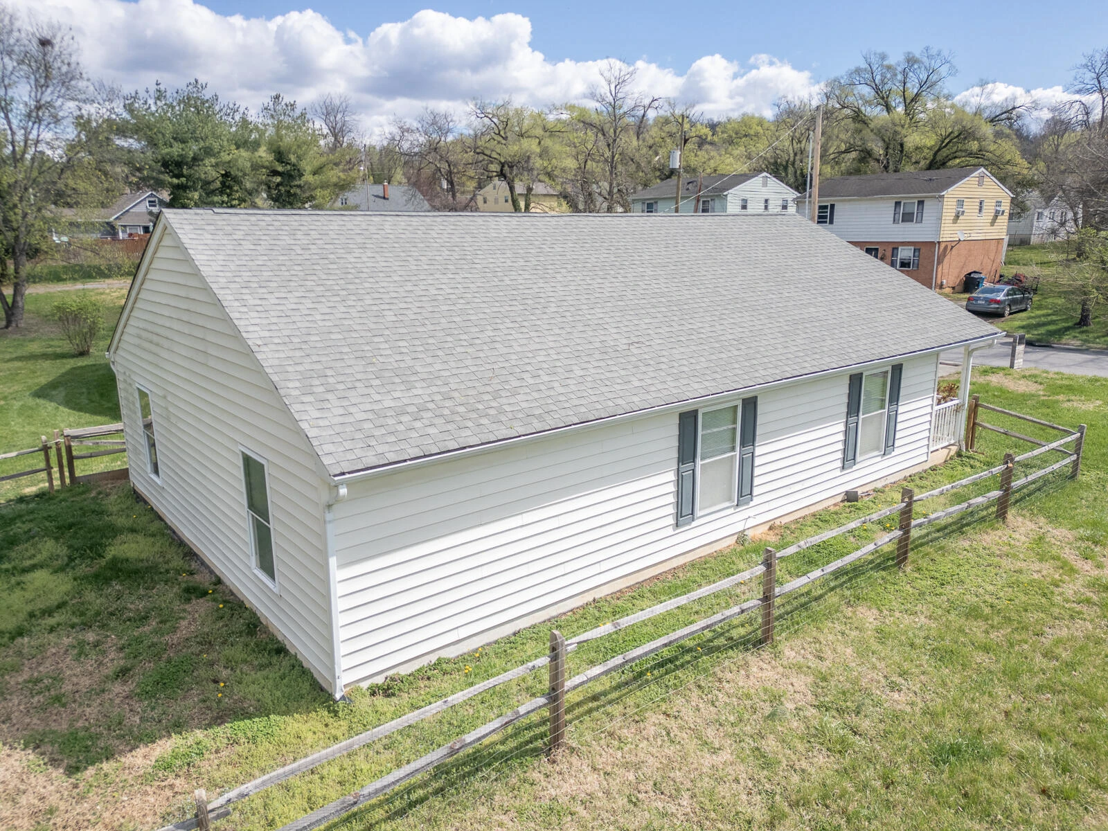 1729 Marvin ST SE - Photo 3