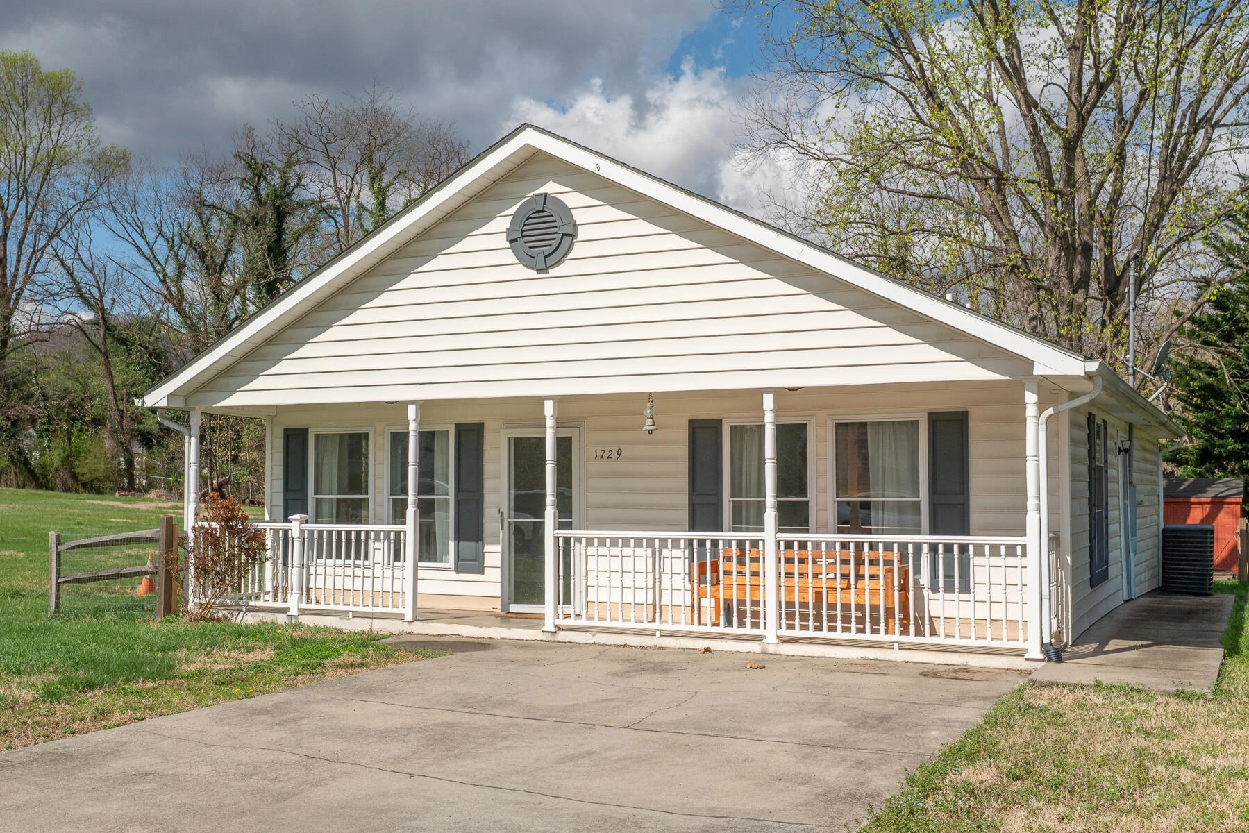 1729 Marvin ST SE - Photo 37