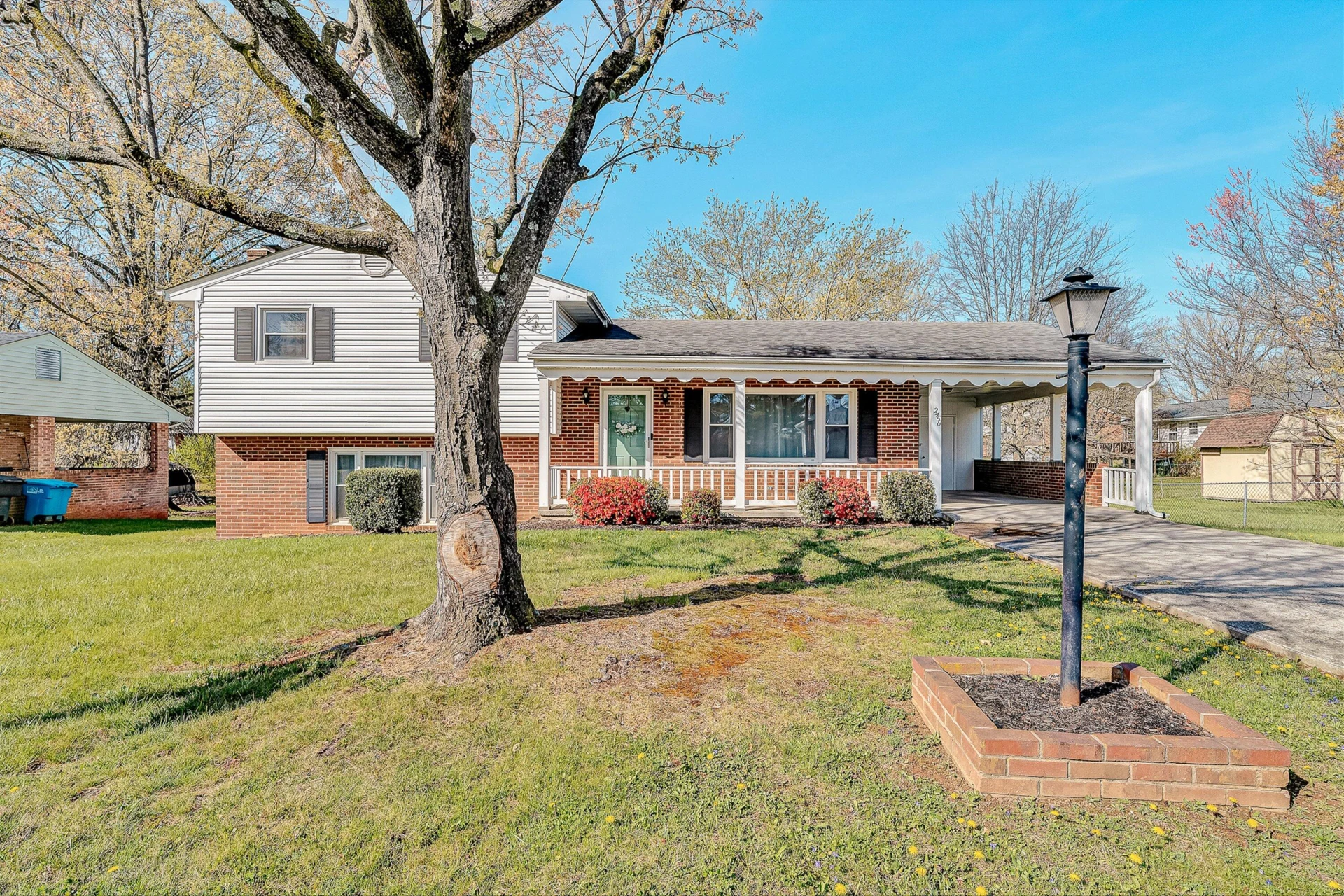 2458 Bermuda RD NW - Photo 2