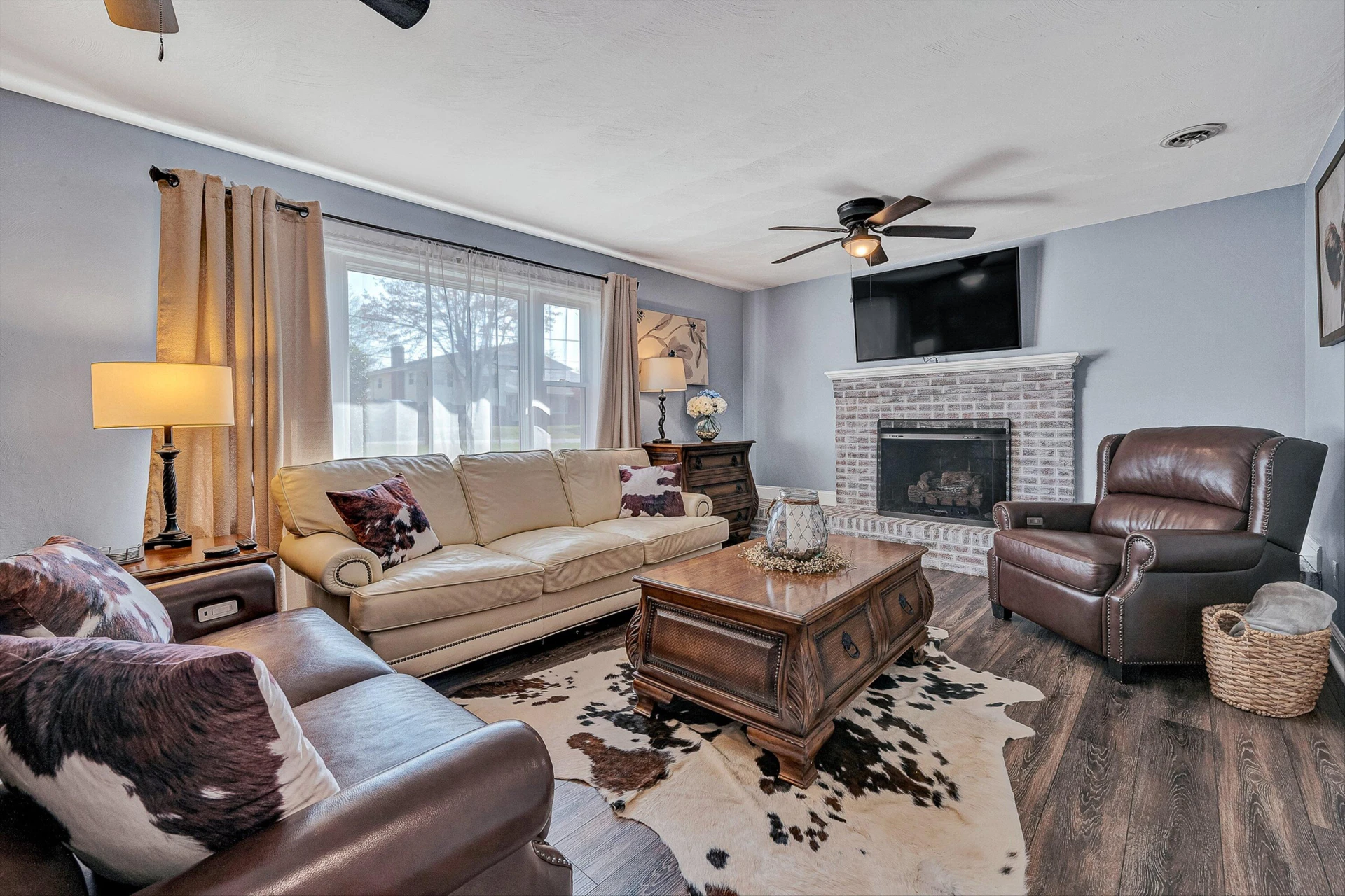 2458 Bermuda RD NW - Photo 23