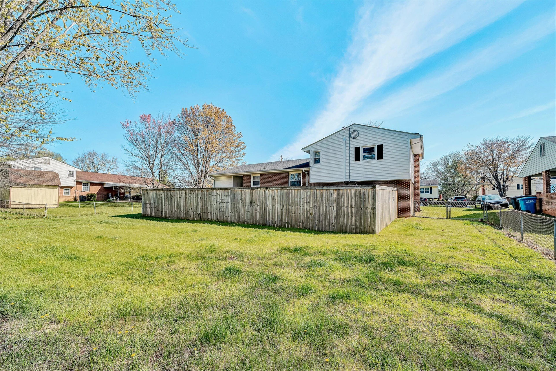 2458 Bermuda RD NW - Photo 29
