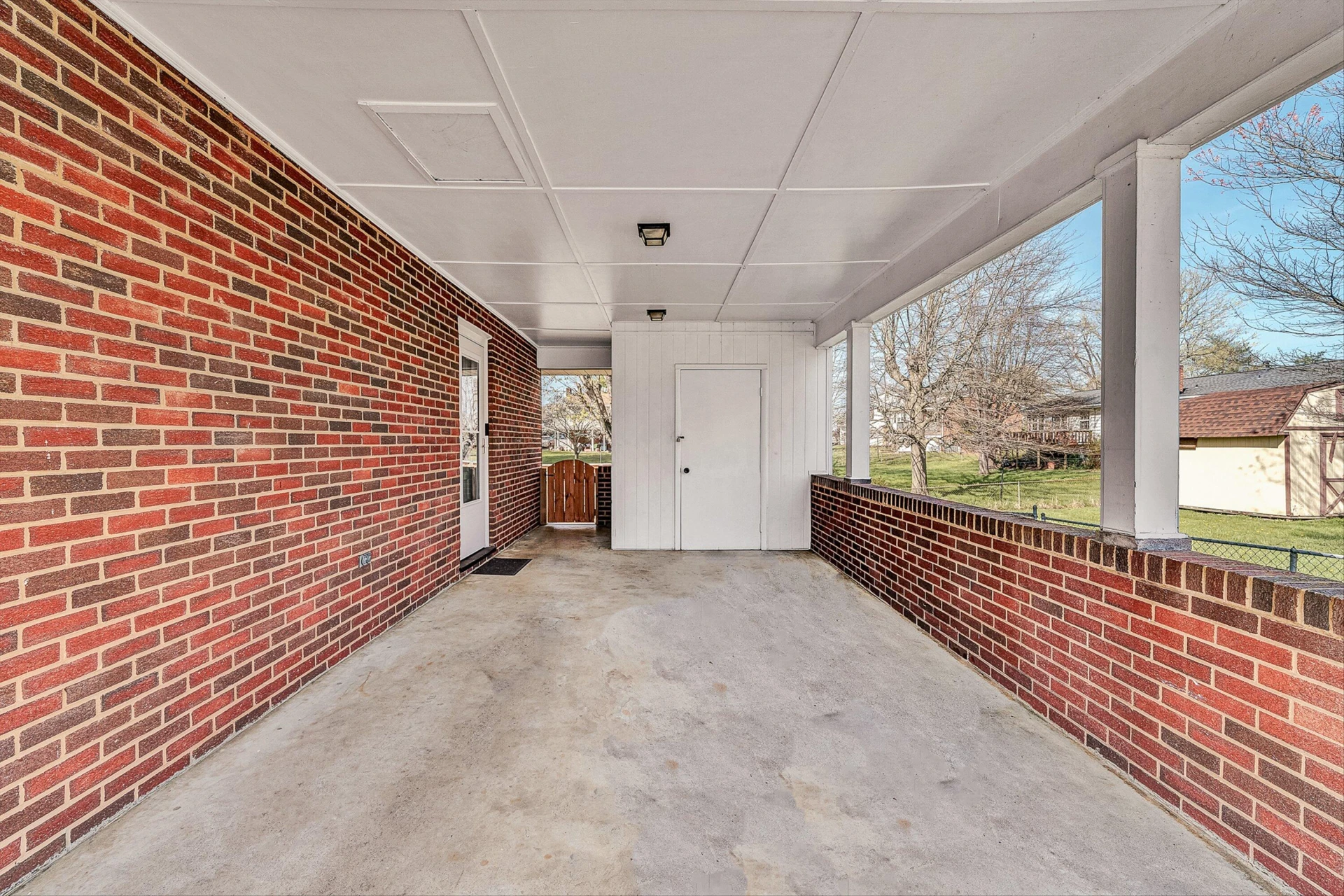 2458 Bermuda RD NW - Photo 4