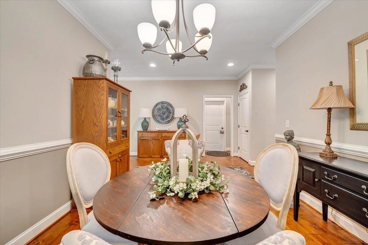 3601 Colonial Court DR - Photo 10